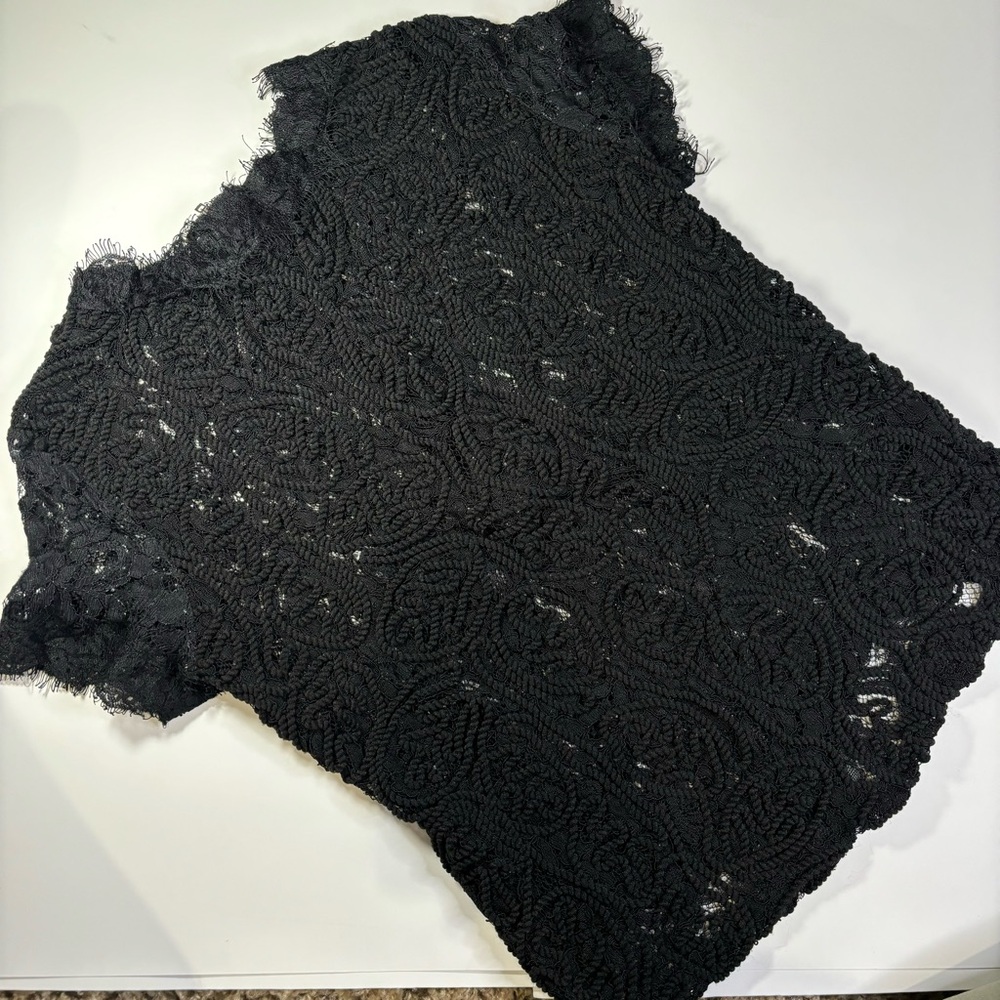 Semi- Casual Women’s Black Short Sleeve top with back zipper size S